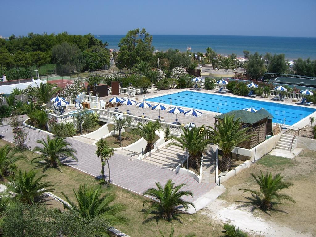 Pellegrino Village Вьесте Экстерьер фото